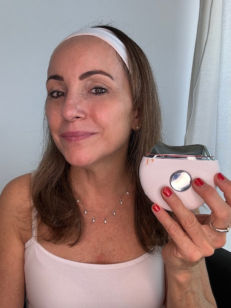 Melina, 56